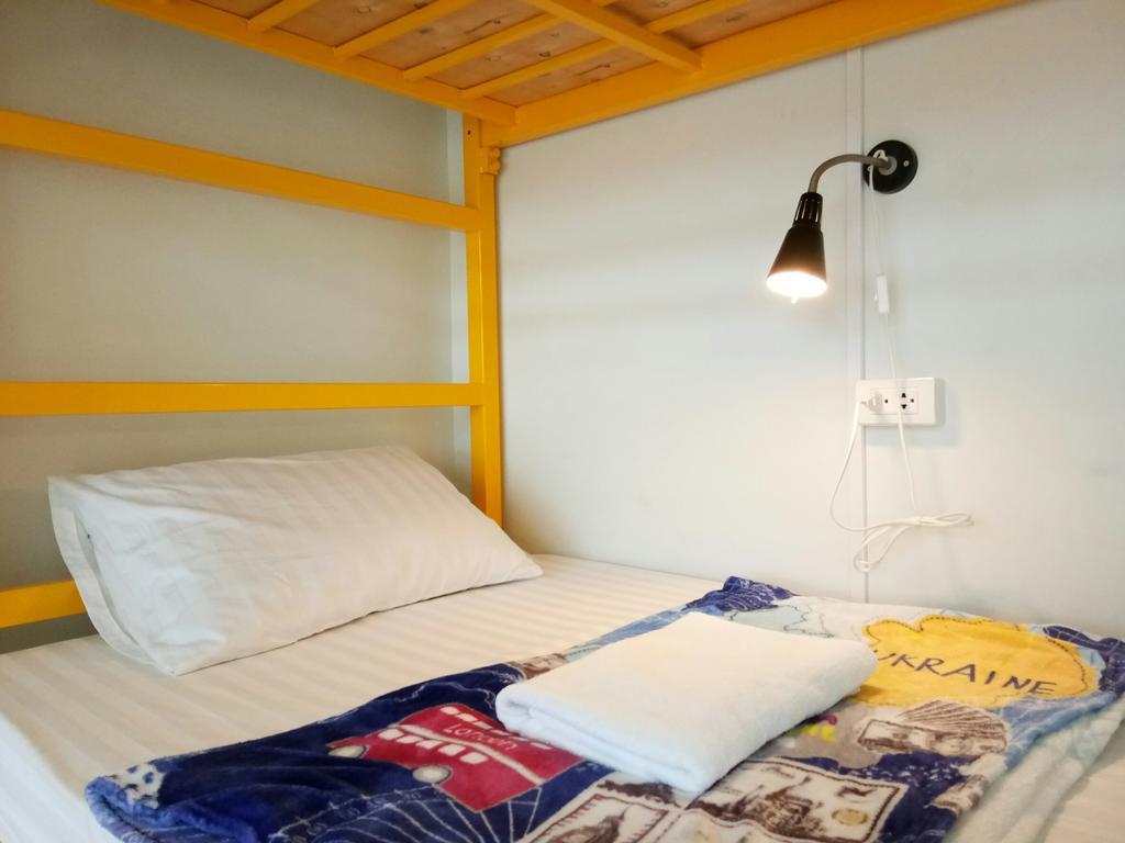 108Beds Hostel Si Racha Buitenkant foto